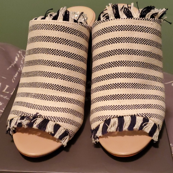 Vince camuto mules - Picture 3 of 5